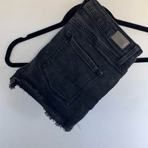 RSQ BLACK SHORTS ‼️